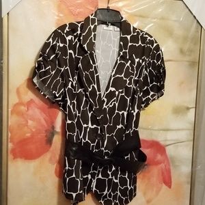 14/16 brown white animal print work blouse w/ belt